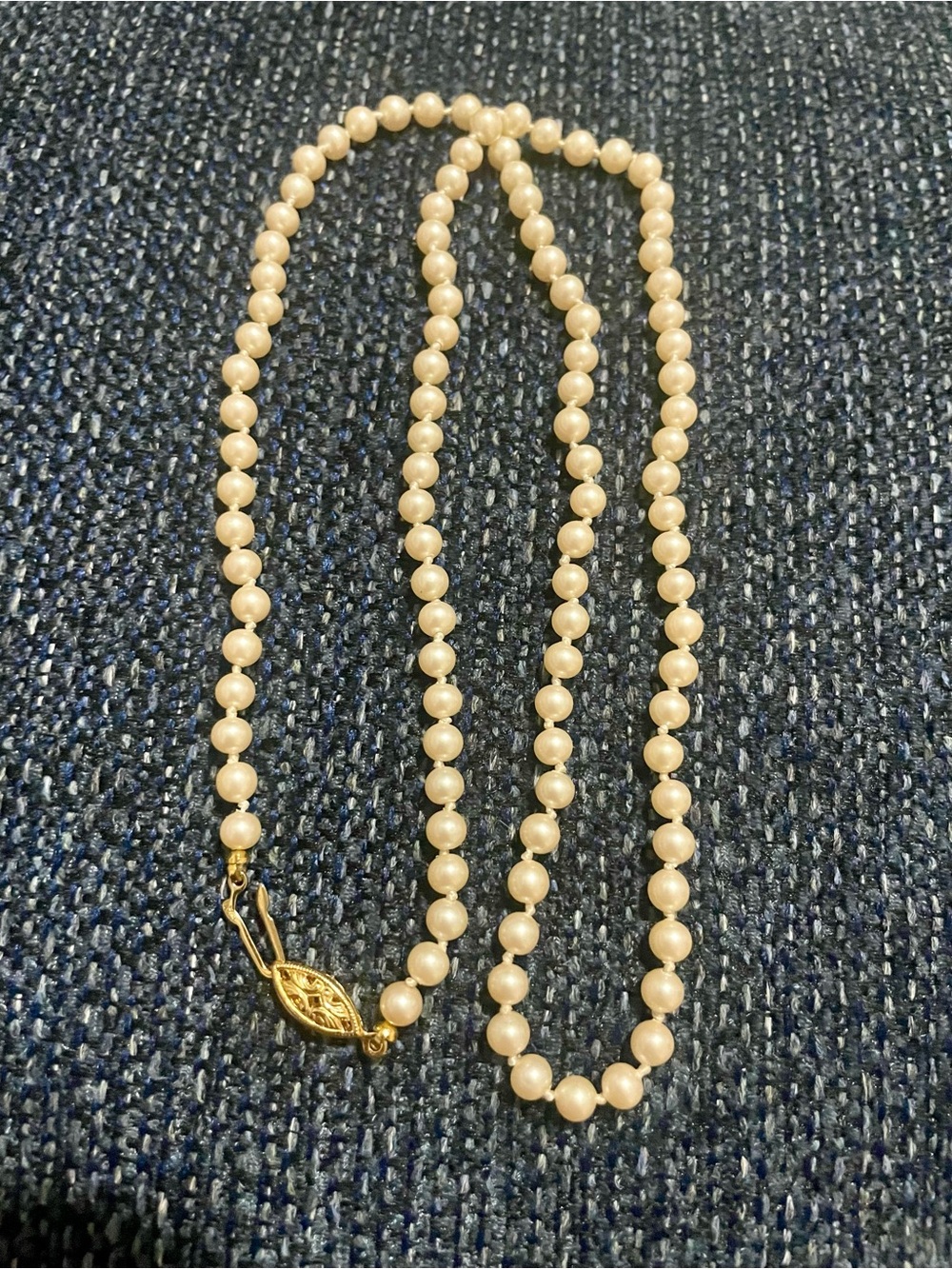 Vintage Moonmist Cream Pearl Necklace with Gold Clasp